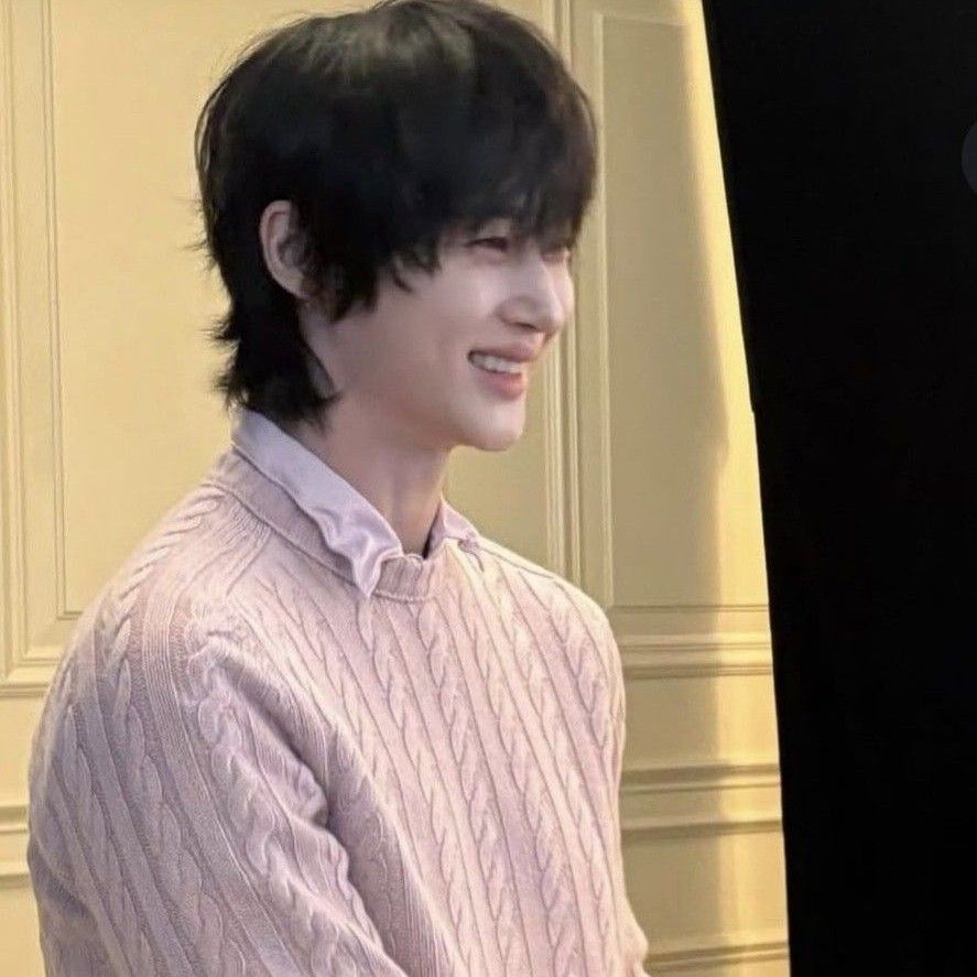 Latest photo of Byeon Wooseok