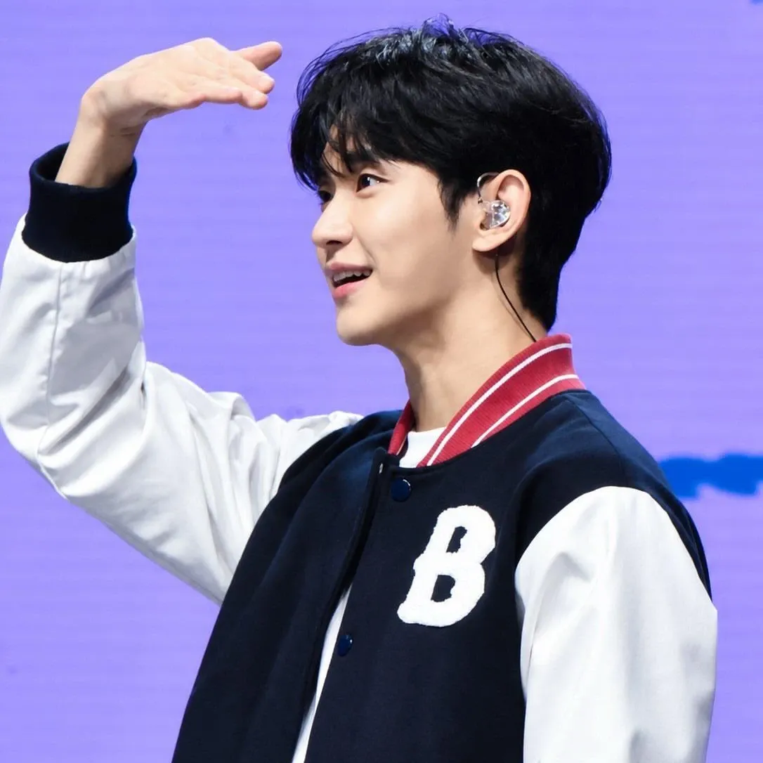 A moment captured by a fan of Kim Soohyun