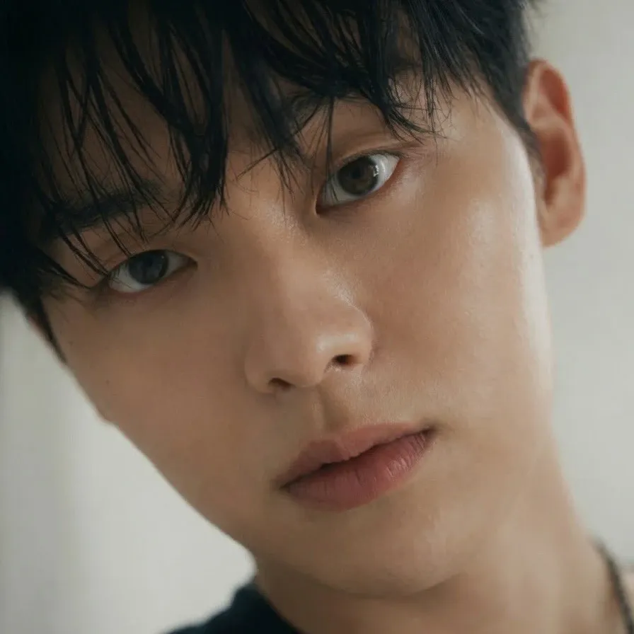 Recent activity shot of Choi Hyunwook