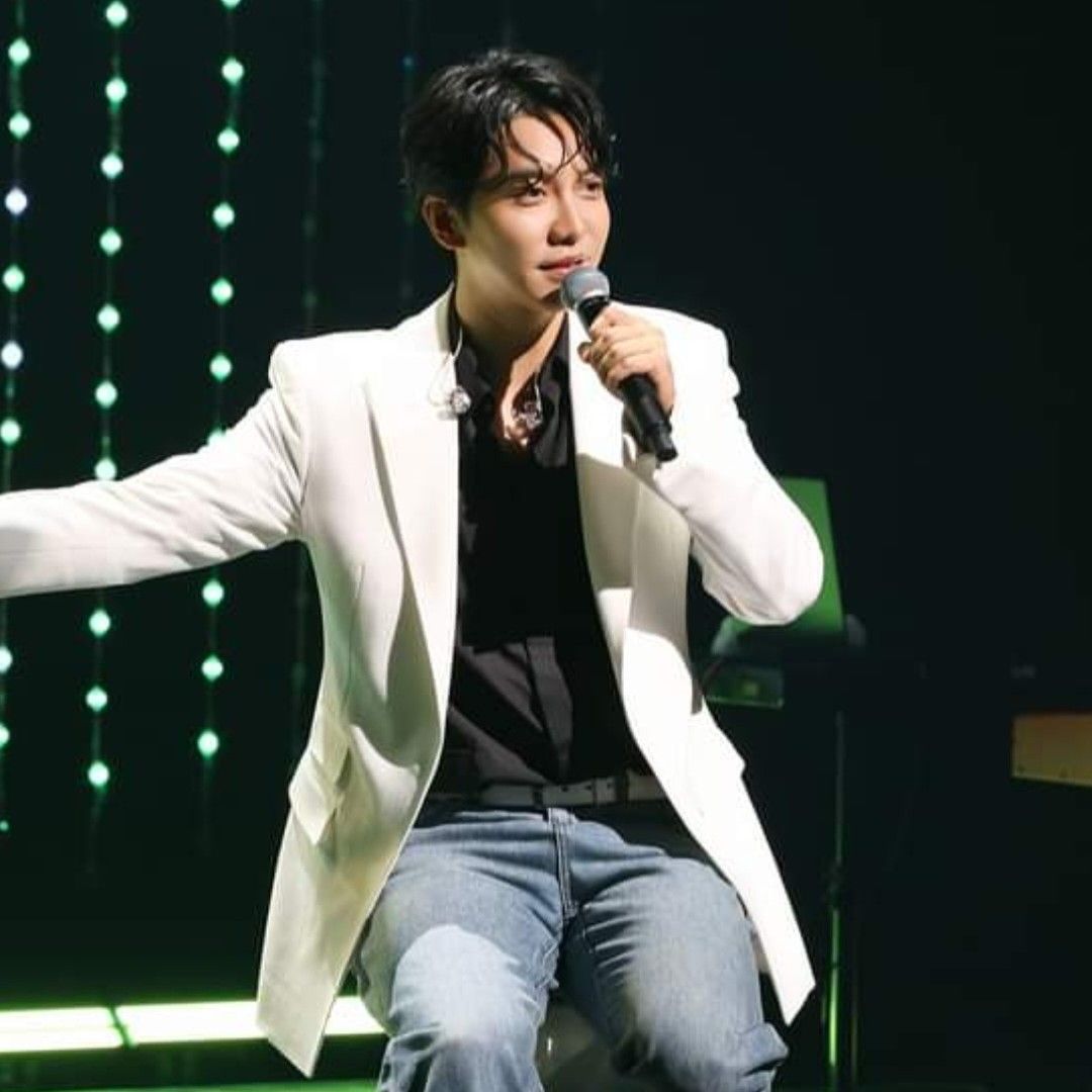 粉絲拍下的李昇基瞬間