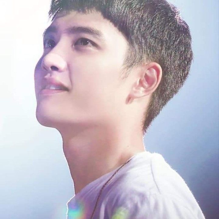 Foto terbaru dari Doh Kyungsoo (D.O.)
