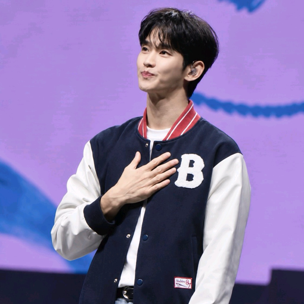 Recent activity shot of Kim Soohyun