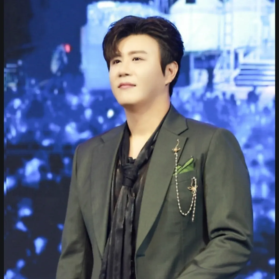 Recent activity shot of Jin Haesung