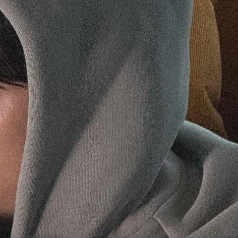 A moment captured by a fan of Park Seoham