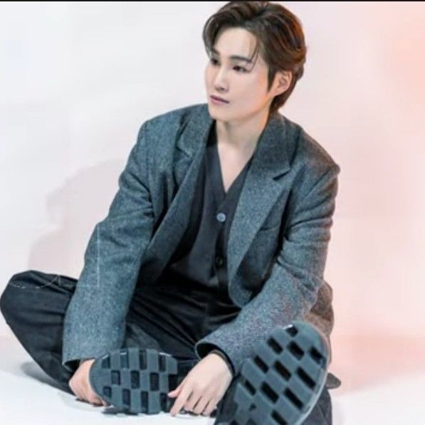 김희재의 비하인드 컷