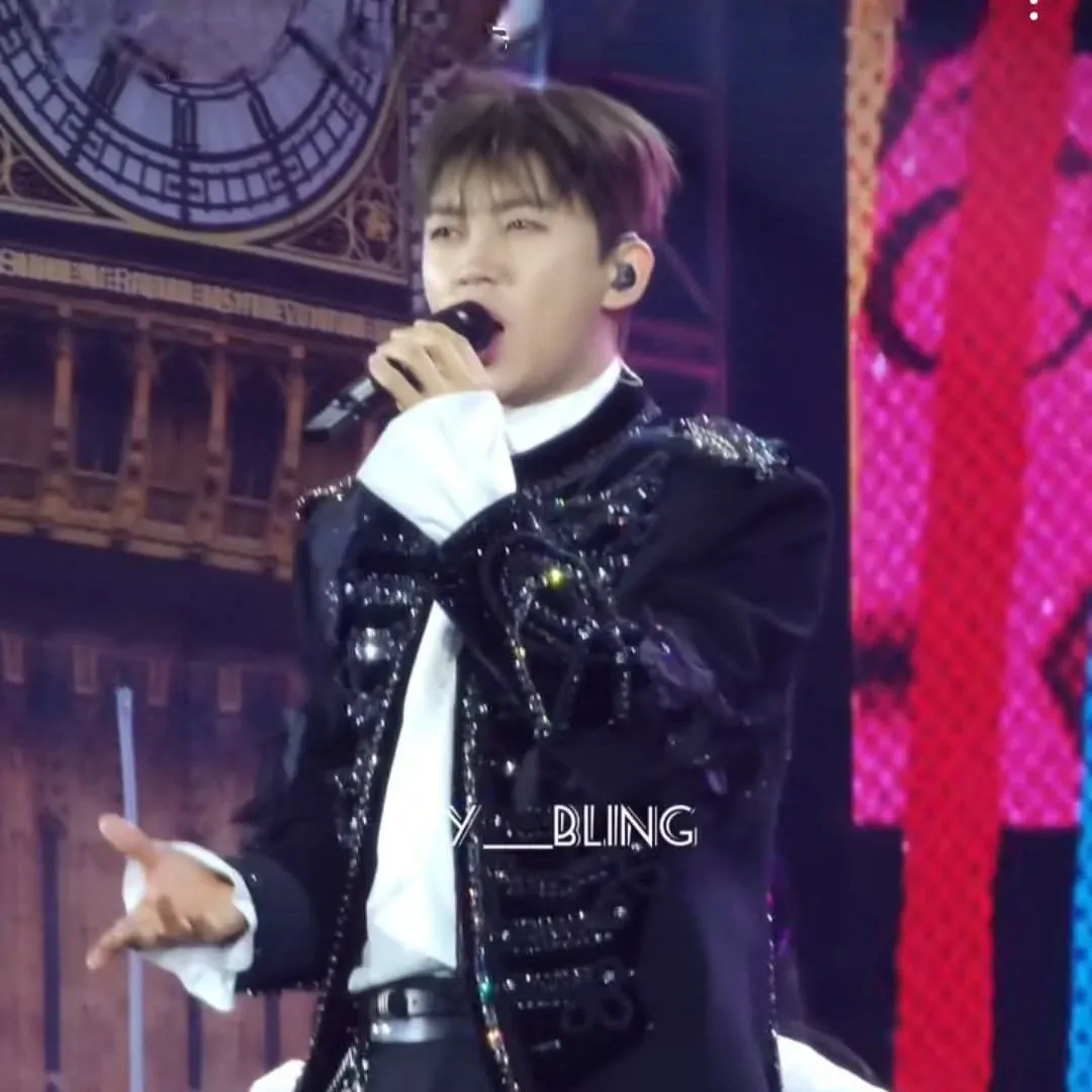 Behind-the-scenes cut of Lim Youngwoong