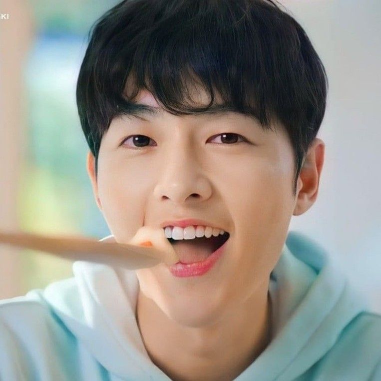 ソン・ジュンギの最近の活動ショット