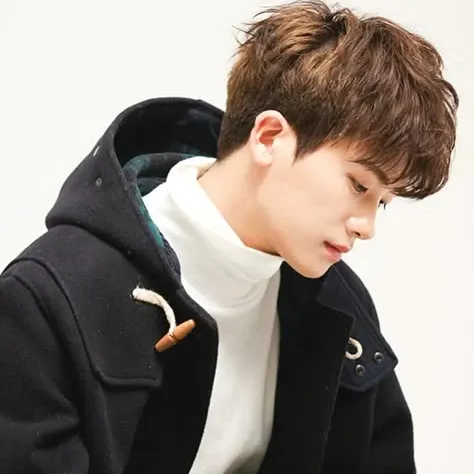 Behind-the-scenes cut of Park Hyungsik
