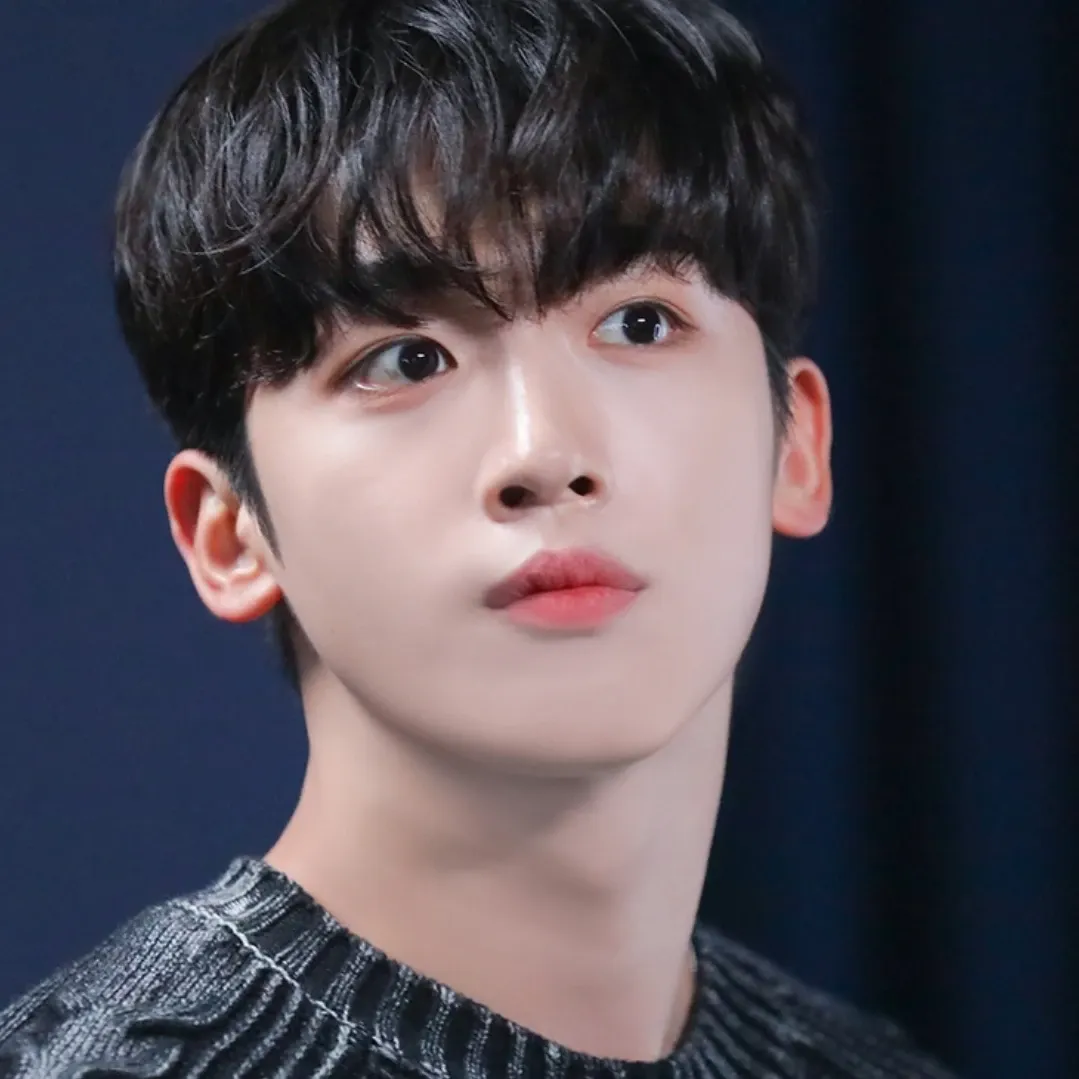 Latest photo of Kim Yohan