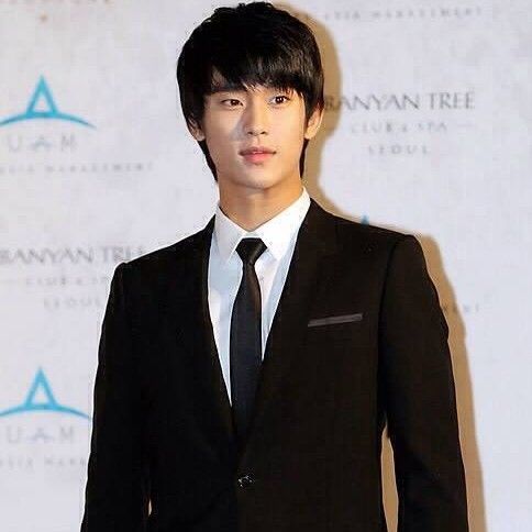 金秀賢的近期活動照