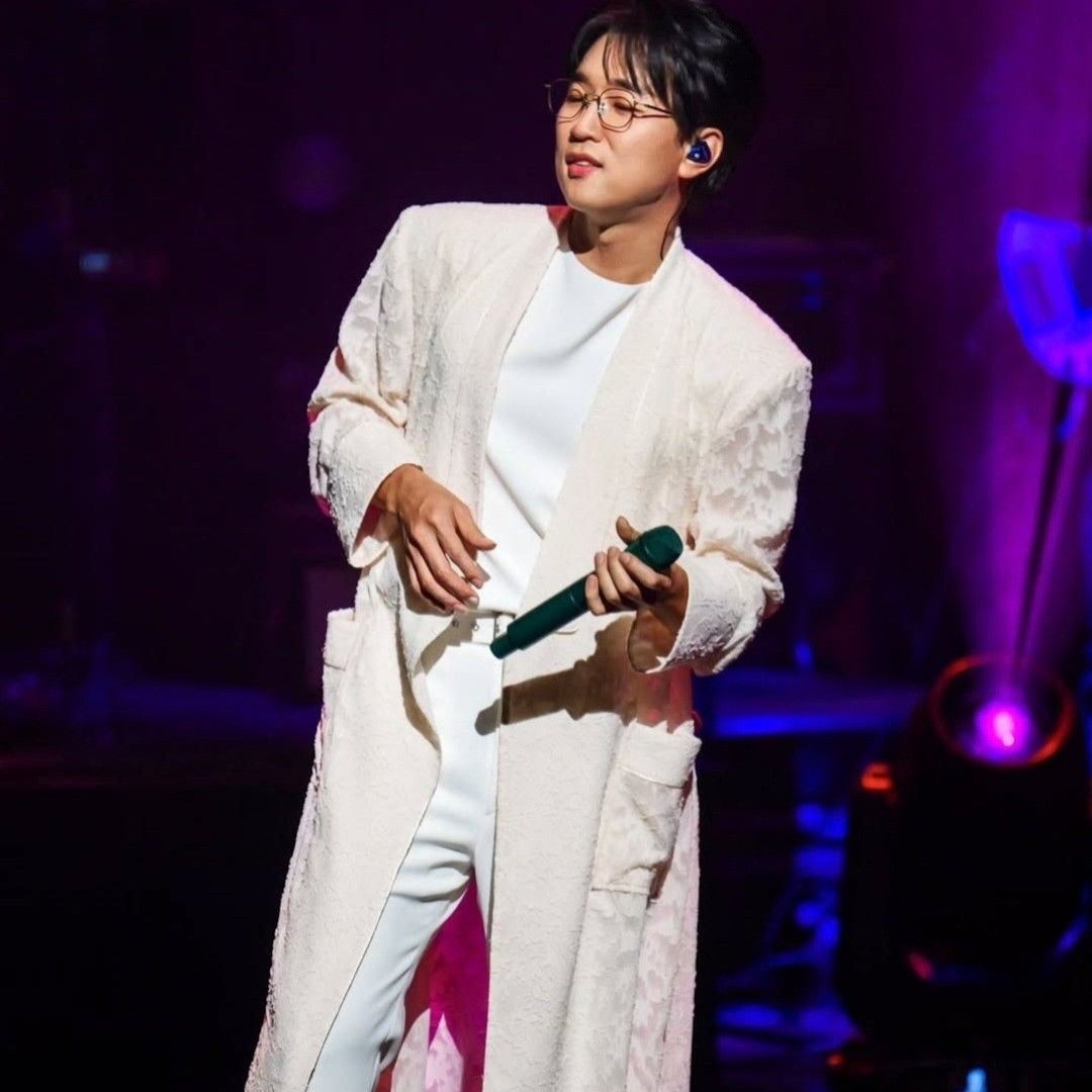 Behind-the-scenes cut of Bak Changgeun