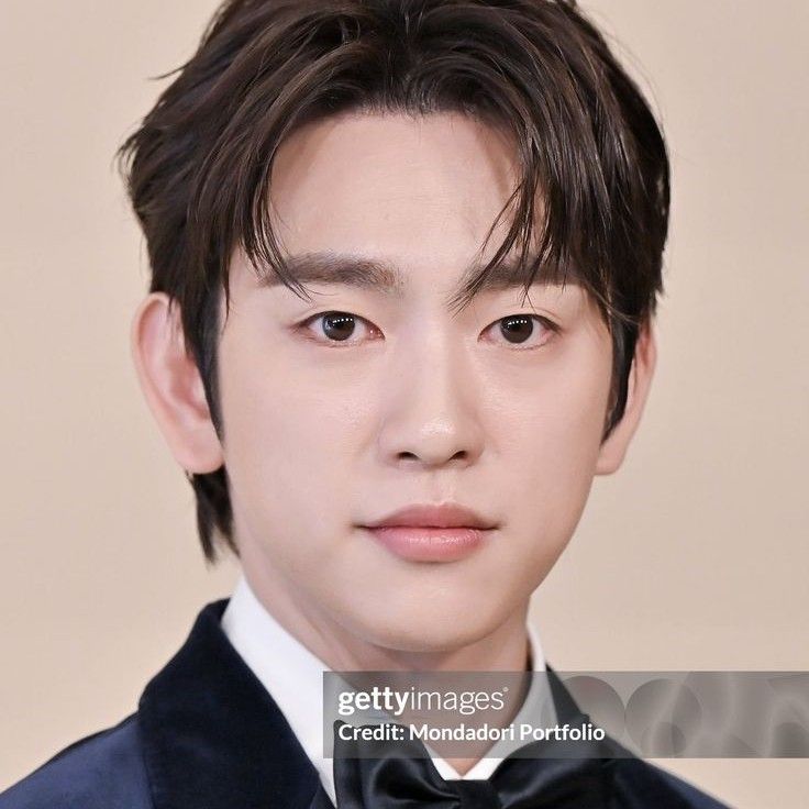 Latest photo of Park Jinyoung