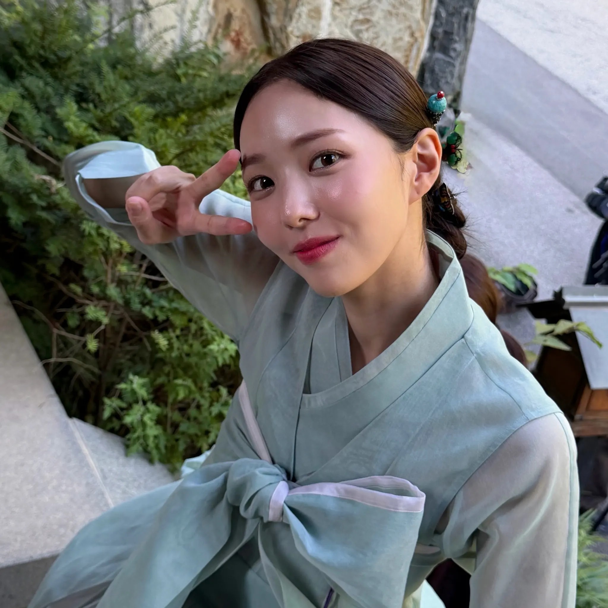 Behind-the-scenes cut of Chae Soobin