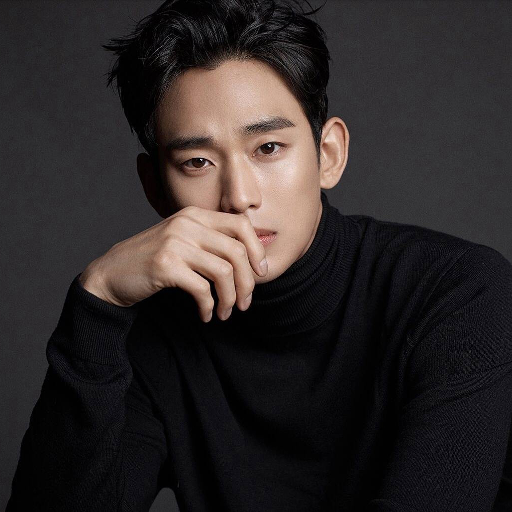 A moment captured by a fan of Kim Soohyun
