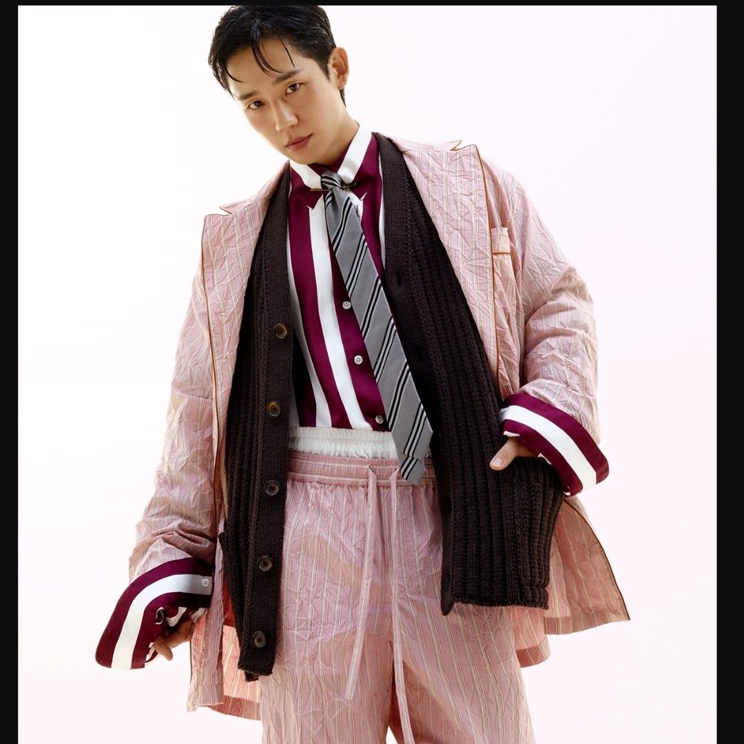 チョン・ヘインの最近の活動ショット