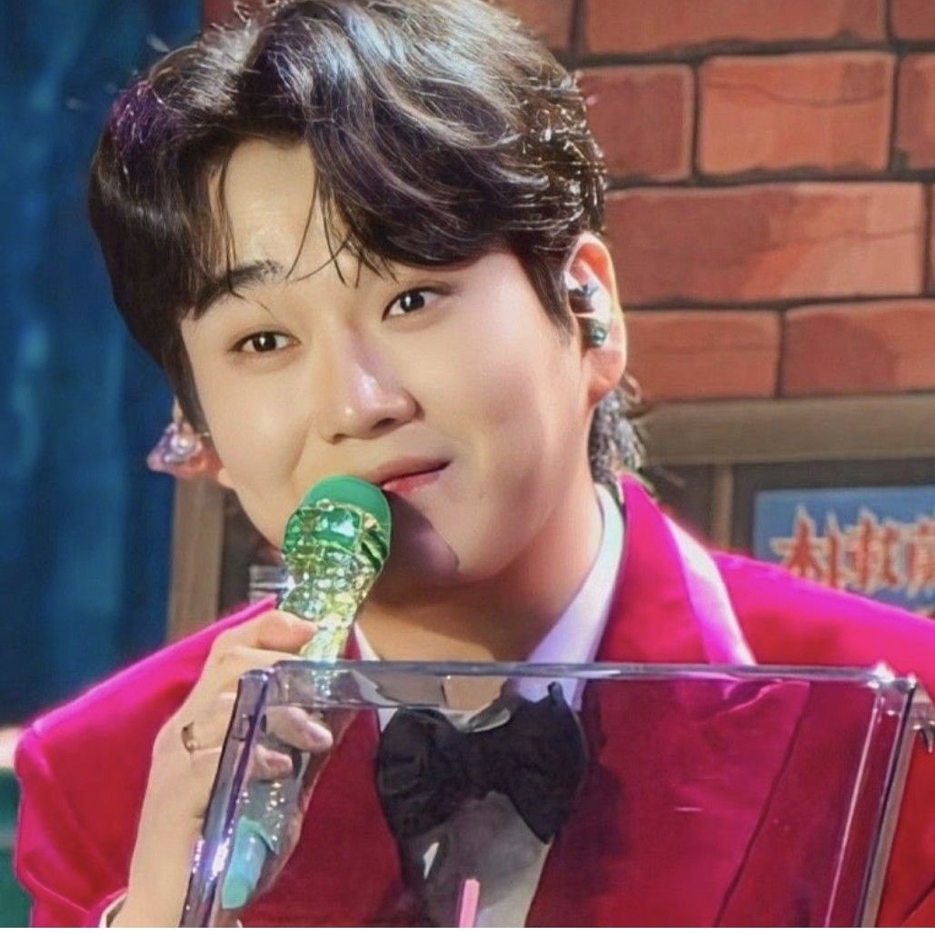 Recent activity shot of Hwang Youngwoong