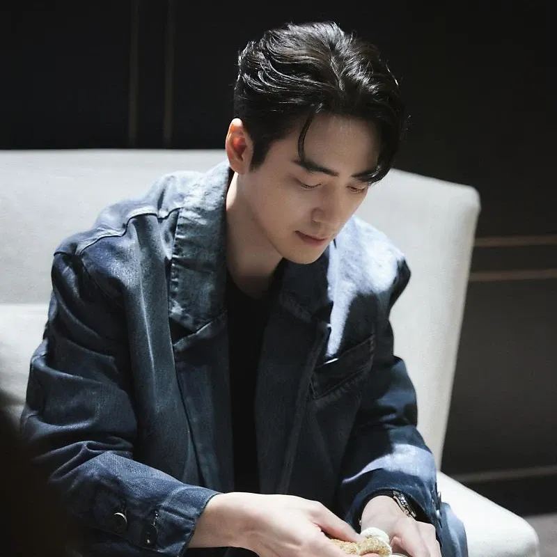 Recent activity shot of Lee Joonhyuk