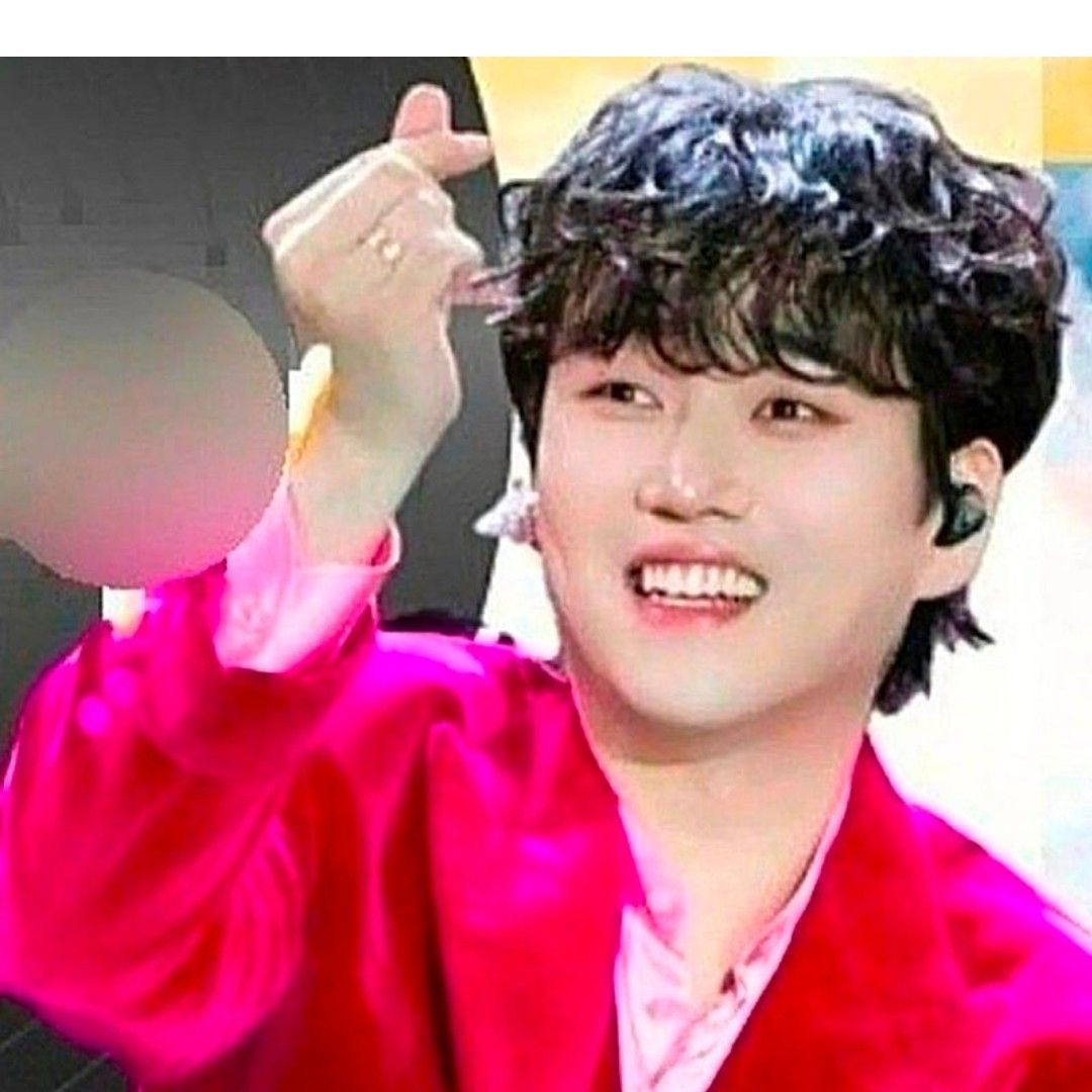 Recent activity shot of Hwang Youngwoong