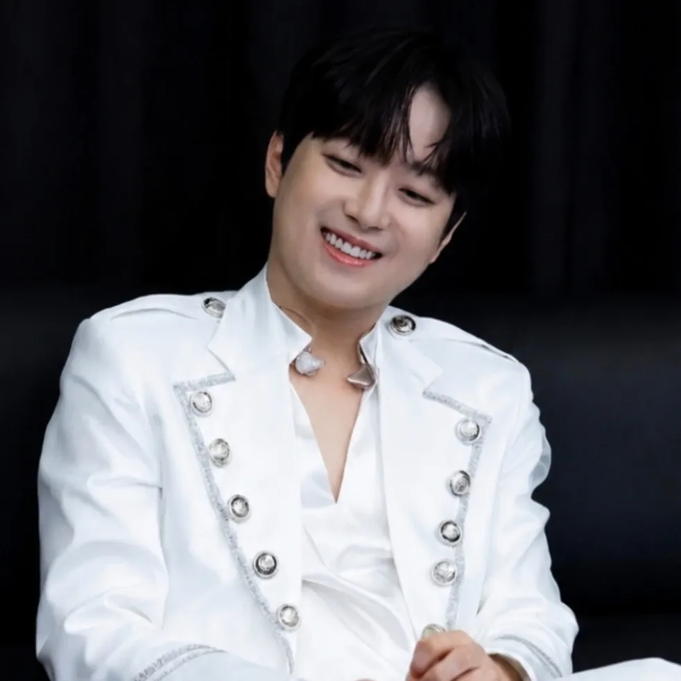 Foto terbaru dari Lee Chanwon