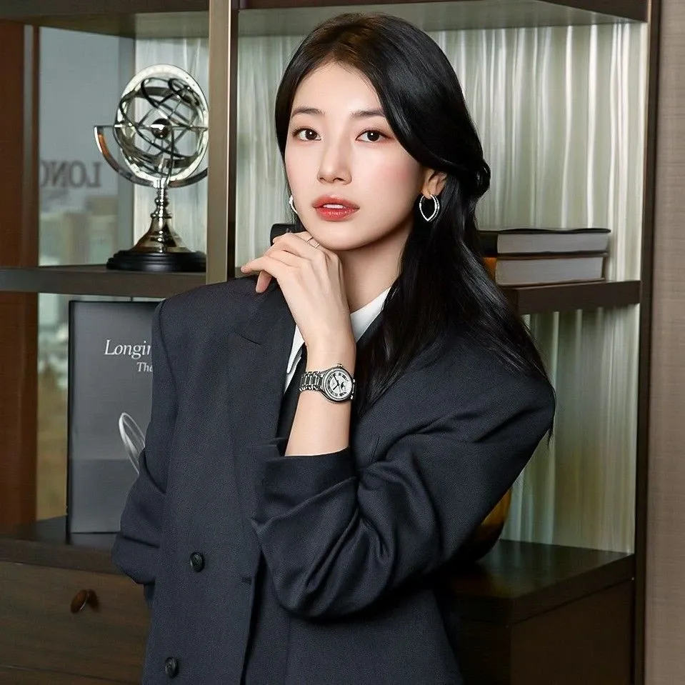 ペ・スジの最近の活動ショット