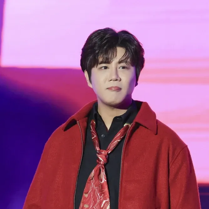 Behind-the-scenes cut of Jin Haesung