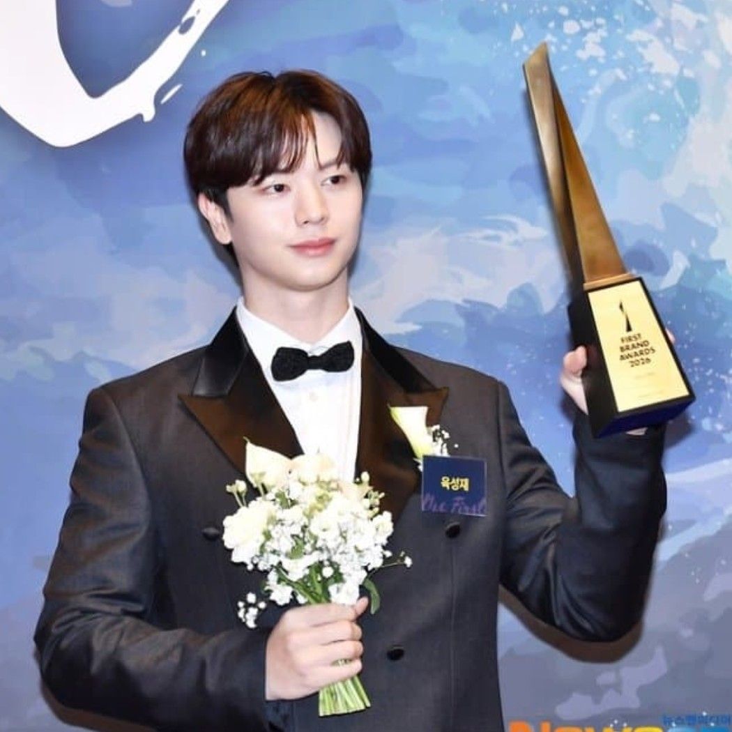 Cuplikan di balik layar dari Yook Sungjae
