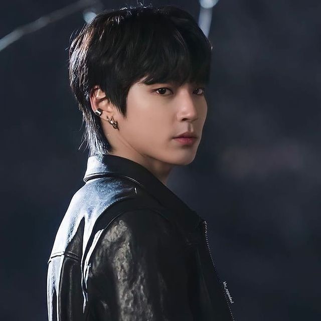 ファン・イニョプの最近の活動ショット