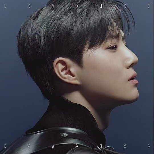 Behind-the-scenes cut of Suho