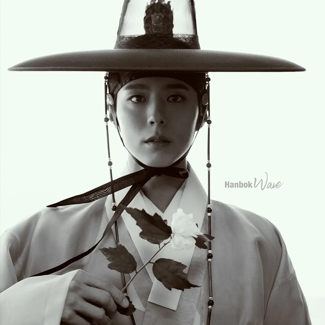Foto kegiatan terbaru dari Park Bogum