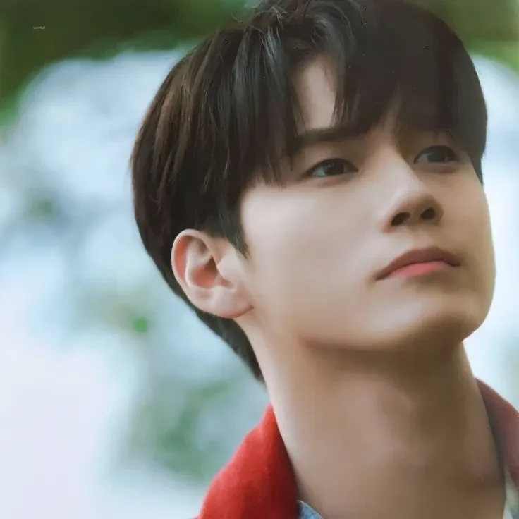 옹성우 최근 활동샷