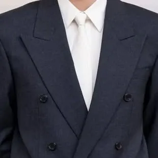 Behind-the-scenes cut of Kim Bum