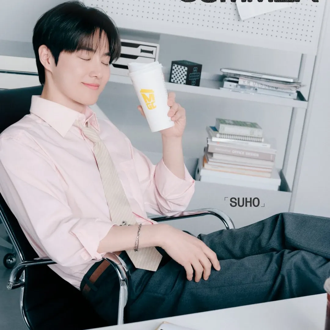 Behind-the-scenes cut of Suho