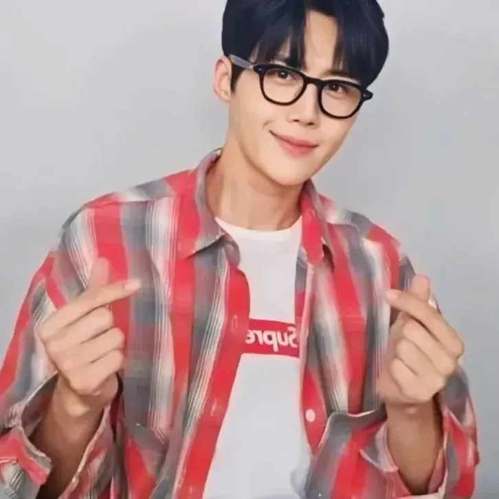 Cuplikan di balik layar dari Kim Seonho