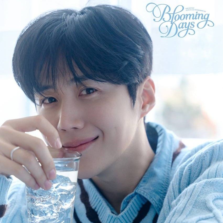 A moment captured by a fan of Kim Seonho