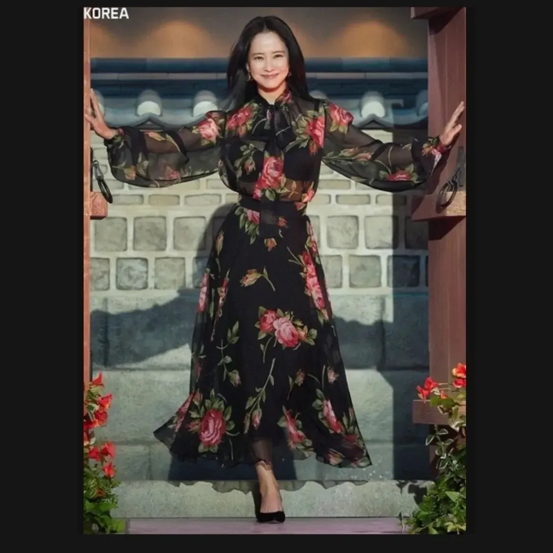 ソン・ジヒョの最近の活動ショット