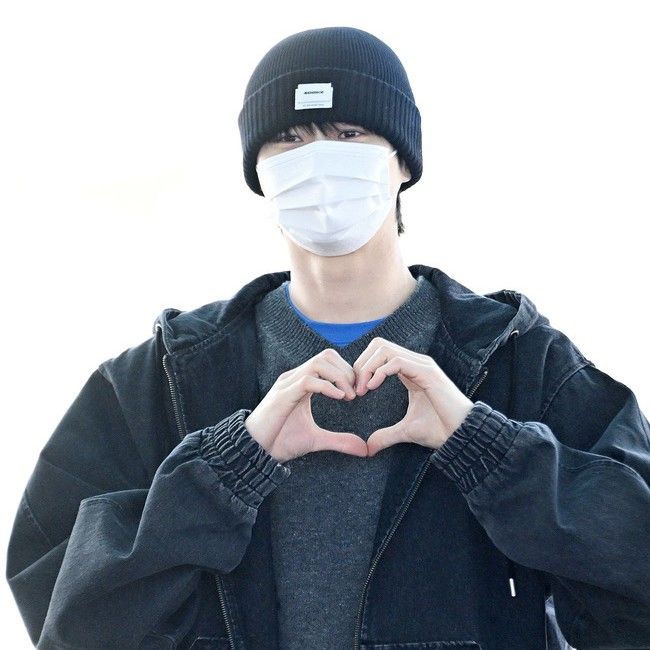 A moment captured by a fan of Byeon Wooseok