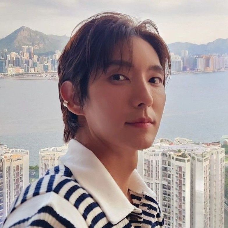Recent activity shot of Lee Joongi