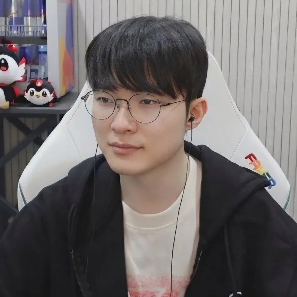 A moment captured by a fan of Faker