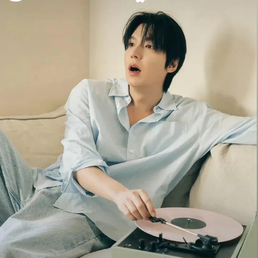 Behind-the-scenes cut of Lee Minho