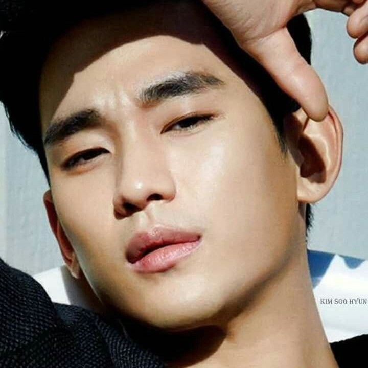 Recent activity shot of Kim Soohyun