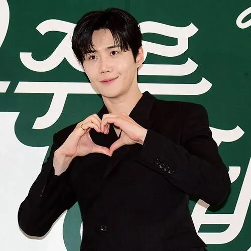 김선호 최근 활동샷