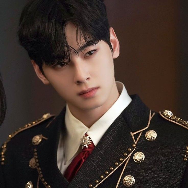 Latest photo of Cha Eunwoo