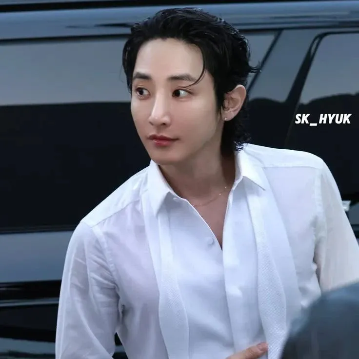 Behind-the-scenes cut of Lee Soohyuk
