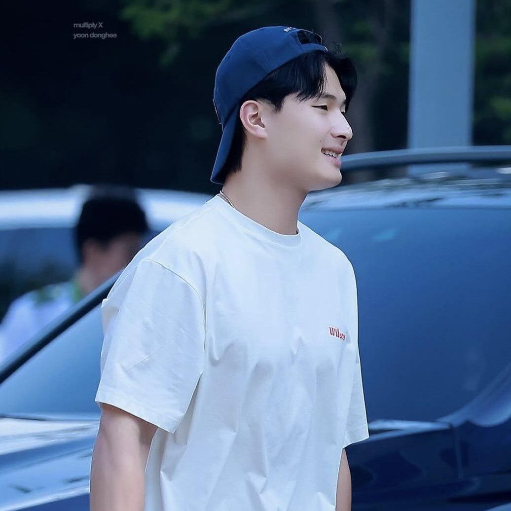 Latest photo of Yoon Donghee