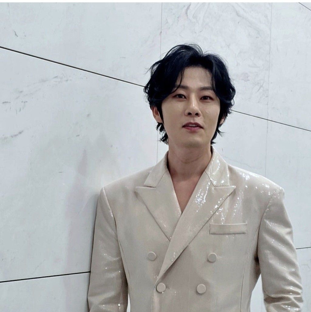 Kang Moonkyung的最新照片