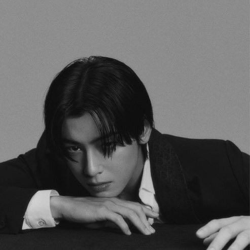 A moment captured by a fan of Cha Eunwoo