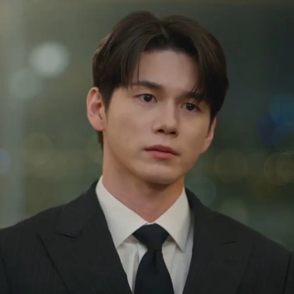 Foto terbaru dari Ong Seongwu