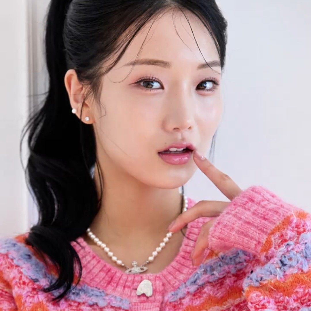 A moment captured by a fan of Kim Soyeon (2004)