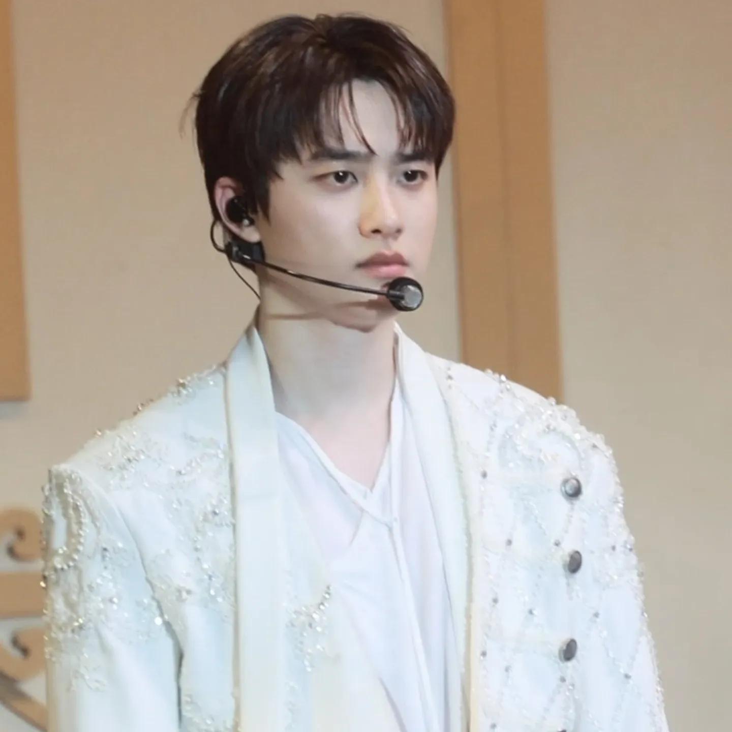 都暻秀 (D.O.)的幕后花絮