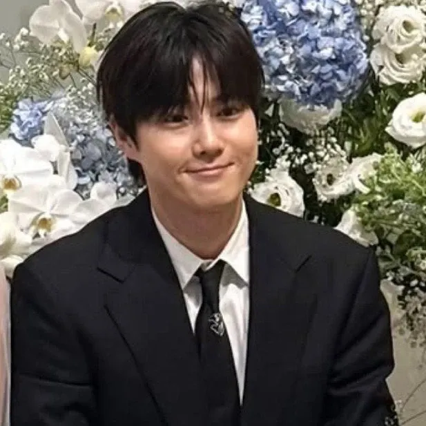Recent activity shot of Suho